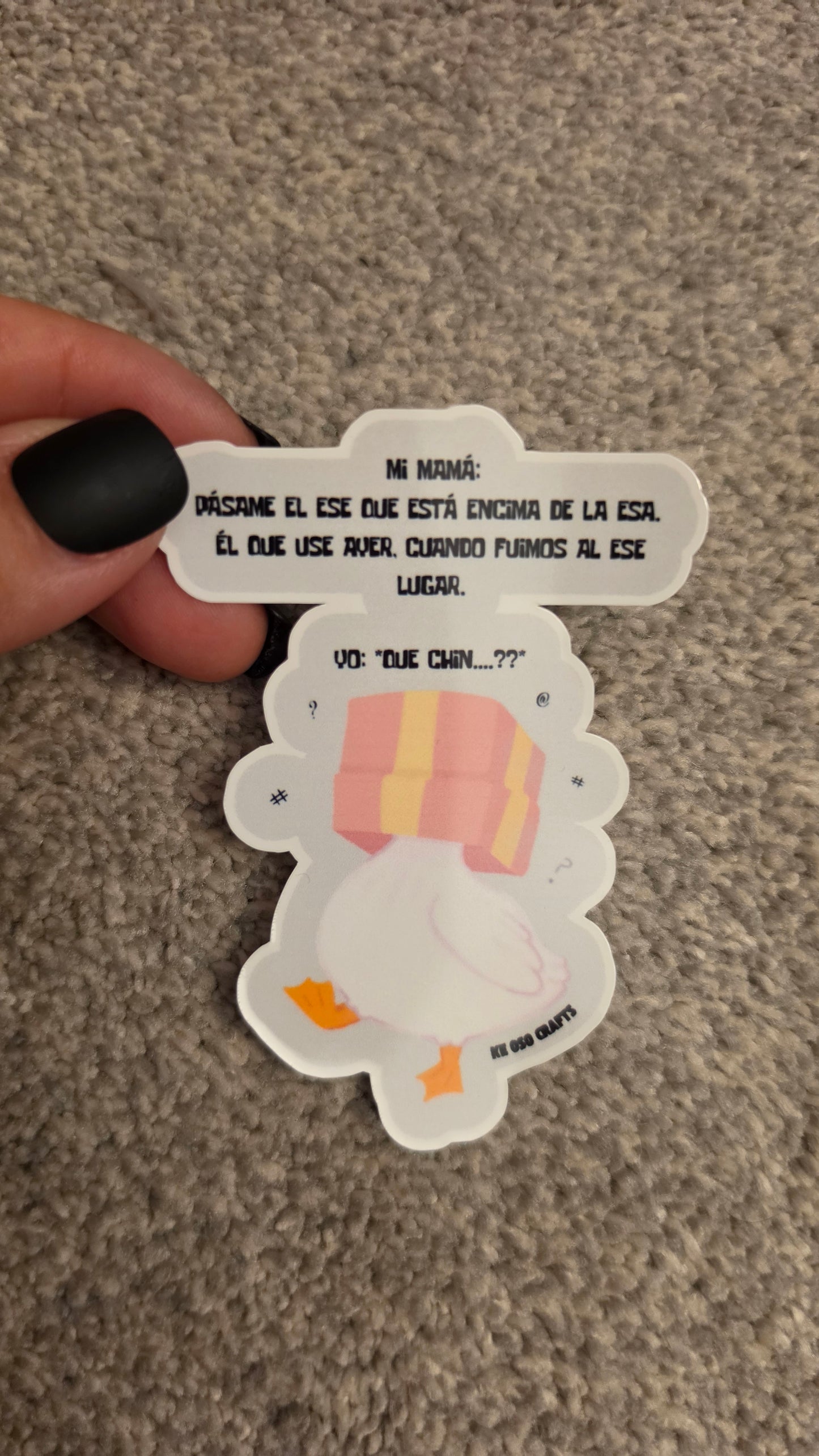 “Pásame el Ese…” 🤦‍♀️🪿 Sticker or Magnet